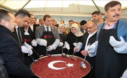 ÜMRANİYE´DE 60 KAZAN, 60 BİN AŞURE