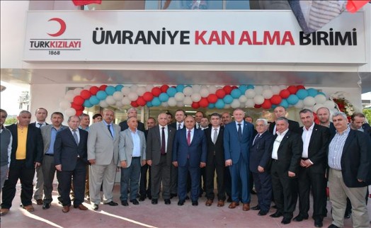 ÜMRANİYE BELEDİYESİ KIZILAY´A DESTEK OLMAYA DEVAM EDİYOR