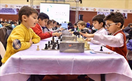 BAŞKAN DEMİRCAN: AMACIMIZ ÇOCUKLARI VE GENÇLERİ GELECEĞE HAZIRLAMAK