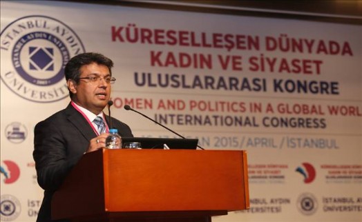 KADIN MESELESİNE BÜTÜN DÜNYA KAFA YORMALI