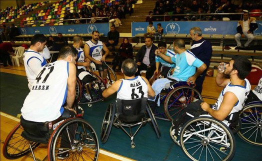 Bağcılarlı Basketbolcular Altınordu´yu 82-36 Yendi