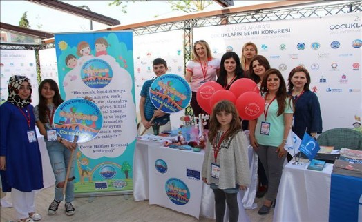 Büyükçekmece Belediyesi´nden Göçmen Çocuklara Destek