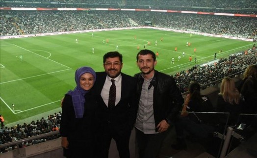 BAŞKAN HAZİNEDAR O ÇİFTİN NİKHINI VODAFONE PARK´TA KIYACAK