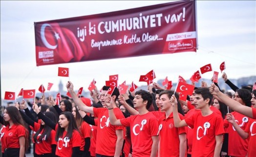 29 EKİM´DE ÜSKÜDAR´DA TEK SES: İYİ Kİ CUMHURİYET VAR!