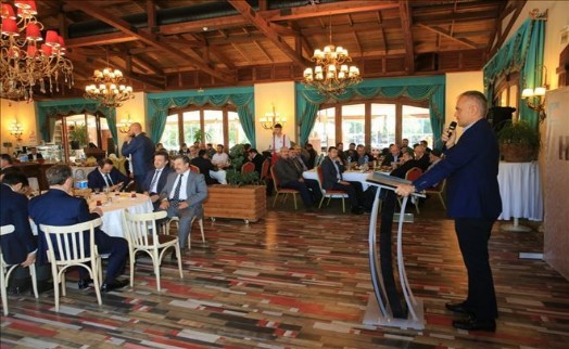 ÇEKMEKÖY´DE CAMİ VE DİN GÖREVLİLERİ HAFTASI KUTLANDI