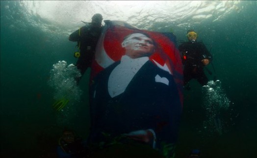 Maltepe Ata´sını Saygı zinciri ve Saygı Dalışıyla Anacak