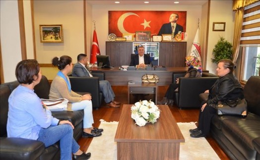 Mehmet Akif Ersoy Ortaokulu Müdürü ve Okul Aile Birliği Yönetim Kurulu Üyeleri Başkan Cem Kara´yı Ziyaret Etti