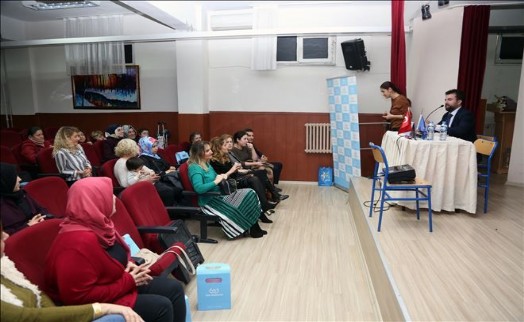 UZM. DR. DENİZ ORAL:
