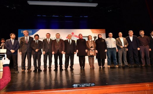 AİLELERDE TEKNOLOJİ KULLANIM KÜLTÜRÜ SEMİNERİ ÜSKÜDAR´DA GERÇEKLEŞTİ