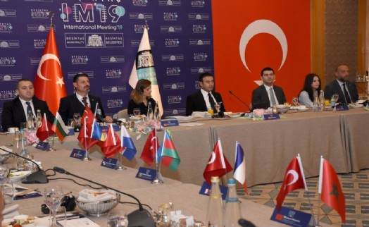 BAŞKAN AKPOLAT, BAŞKONSOLOSLAR İLE BULUŞTU