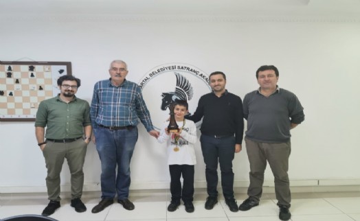 SATRANÇ AKADEMİSİ'NDEN GURUR VERİCİ BAŞARI