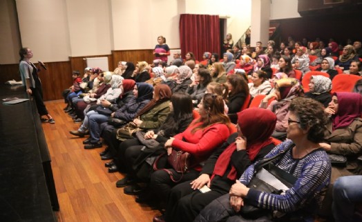 SARIYER'DE YÖNETİCİLER VE AİLELER ÇOCUKLAR İÇİN EĞİTİM ALDI