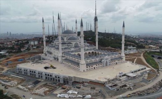 ÇAMLICA CAMİİ´Nİ YAPAN ŞİRKET İFLAS ETTİ