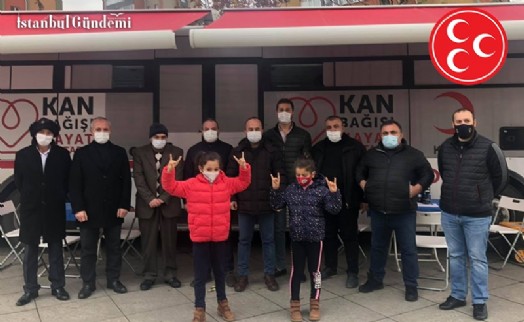 MHP ATAŞEHİR'DEN KIZILAY'A DESTEK