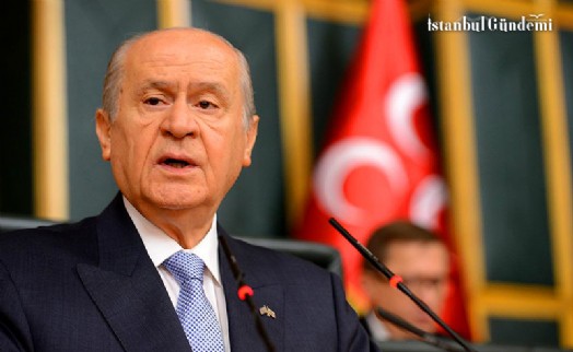 DEVLET BAHÇELİ 2020'YE TWİTTER'DAN VEDA ETTİ, YENİ YILI KUTLADI