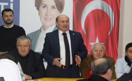 İYİ PARTİ ÇEKMEKÖY'DE DİLAVER KOÇ KONGREDE YENİDEN ADAY OLDU