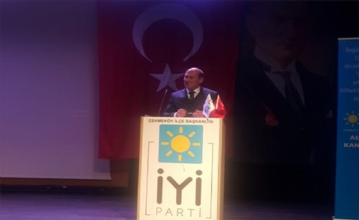 İYİ PARTİ ÇEKMEKÖY'DE DELEGELER YENİDEN ‘DİLAVER KOÇ' DEDİ