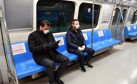İSTANBUL'DA TOPLU ULAŞIMDA ‘KOLTUĞU BOŞ BIRAK, SOSYAL MESAFENİ KORU' DÖNEMİ