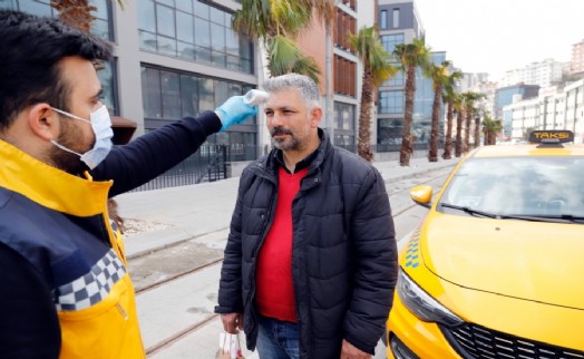 KAĞITHANE'DE TAKSİCİLERİN ATEŞİ ÖLÇÜLDÜ