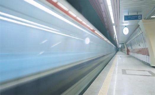 İSTANBUL'DA METRO SEFERLERİ 21.00'E KADAR YAPILACAK