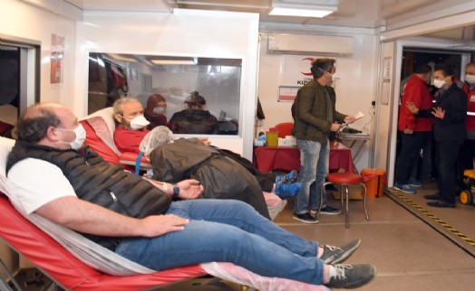 TUZLA BELEDİYESİ'NDEN KAN BAĞIŞI KAMPANYASINA DESTEK