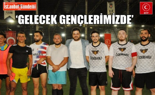 ‘AYDINLIK YARINLARA GENÇLERİMİZLE KOŞACAĞIZ'