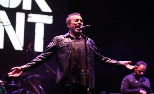 Kartal'da Cumhuriyet kutlamaları Haluk Levent'in muhteşem konseriyle sona erdi