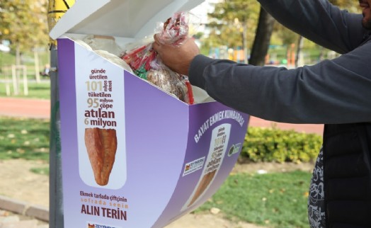Zeytinburnu'nda bayat ekmekler yeme dönüşüyor