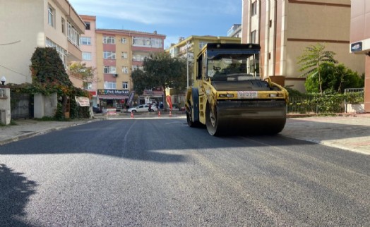 Başkan Yüksel, Kartal Karlıktepe'de asfalt seferberliği başlattı