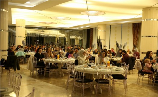 Başkan Ahmet Poyraz'dan öğretmenlerin onuruna yemek