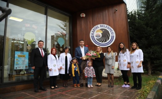 Kartal Belediyesi'nden 24 Kasım Öğretmenler Günü kutlaması