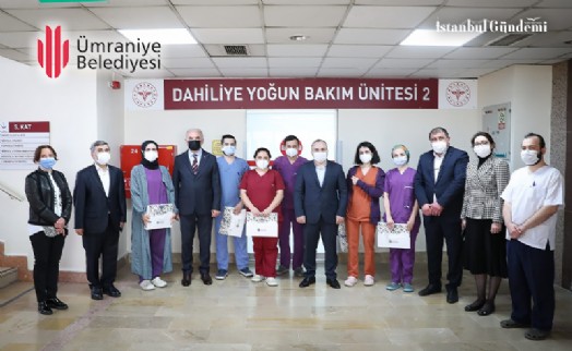 BAŞKAN YILDIRIM'DAN HEMŞİRELERE JEST