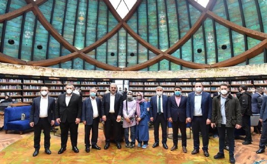 OSMAN NURİ KABAKTEPE ÜSKÜDAR'I ZİYARET ETTİ