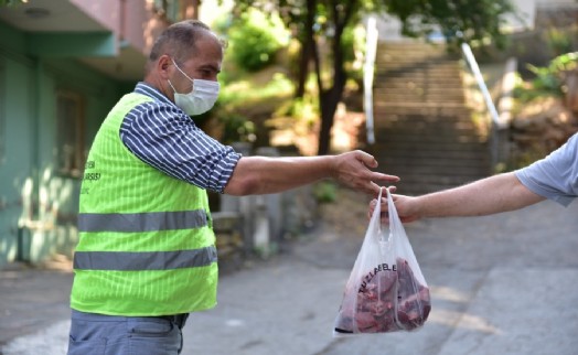 Gönül Elleri Çarşısı'ndan Tuzlalılara 5 Ton Kurban Eti Yardımı
