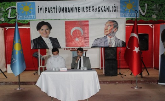 İYİ Parti Ümraniye'den koronadan vefat eden partililer için Kur'an -ı Kerim tilaveti