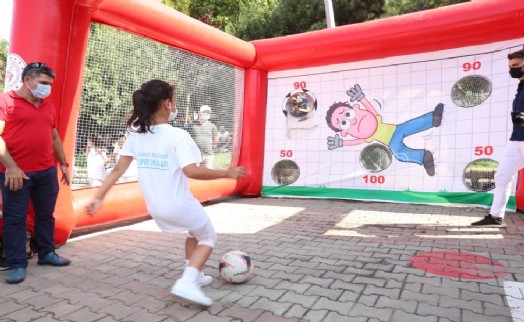 Sultangazi'de gençler spordaki hünerleriyle göz doldurdu