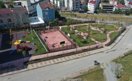 Arnavutköy'de Hamidiye Parkı yenilendi