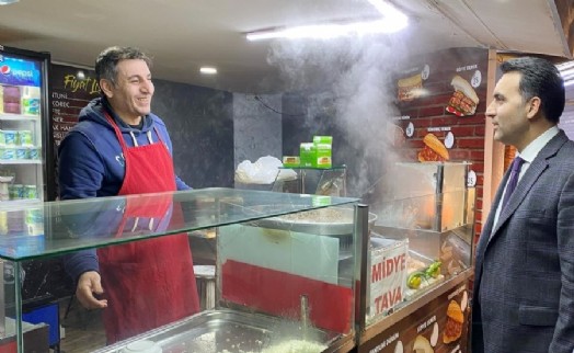 Başkan Kurşun'dan Tarabya esnafına ziyaret
