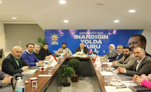 AK Parti Çekmeköy'de çalmadık kapı bırakmayacak