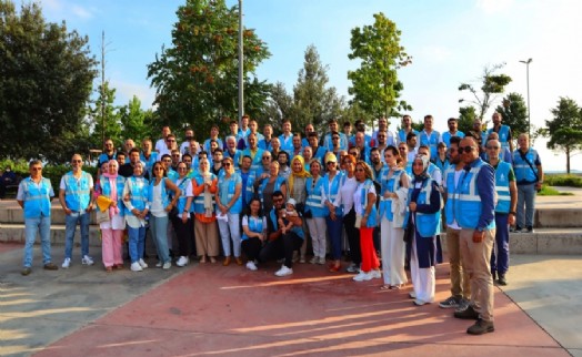 DEVA Üsküdar ve Tuzla'da sahanın tozunu aldı