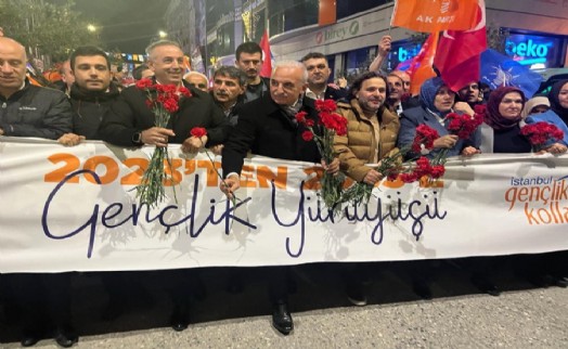 Ümraniye'de ‘2023'ten 2053'e Gençlik Yürüyüşü'