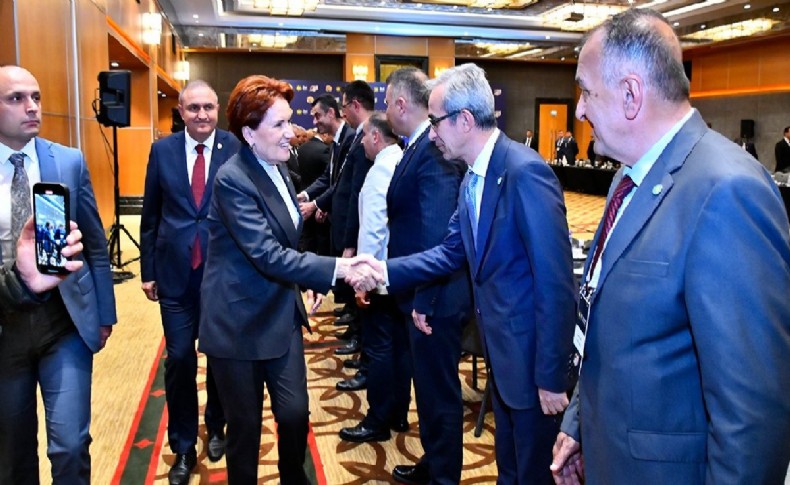 İYİ Parti'nin 81 il başkanından Meral Akşener'e destek