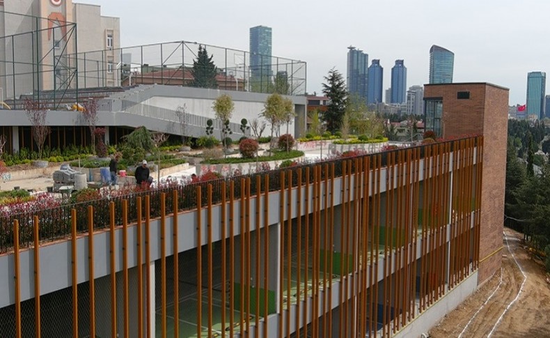 Kağıthane Belediyesi’nden çok amaçlı otopark!