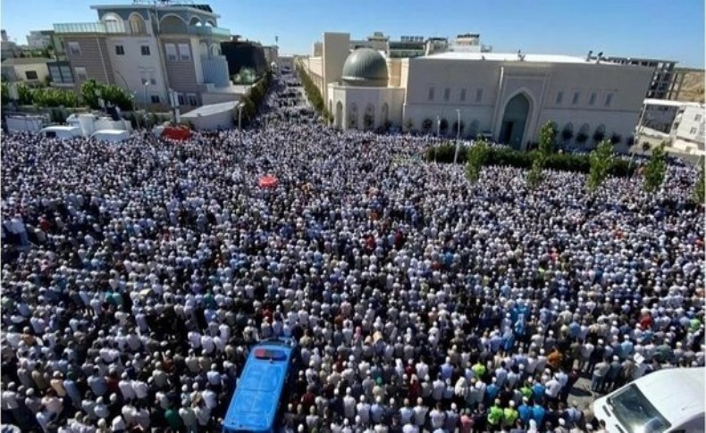 Abdülbaki El Hüseyni'nin cenazesine 250 bin kişi katıldı