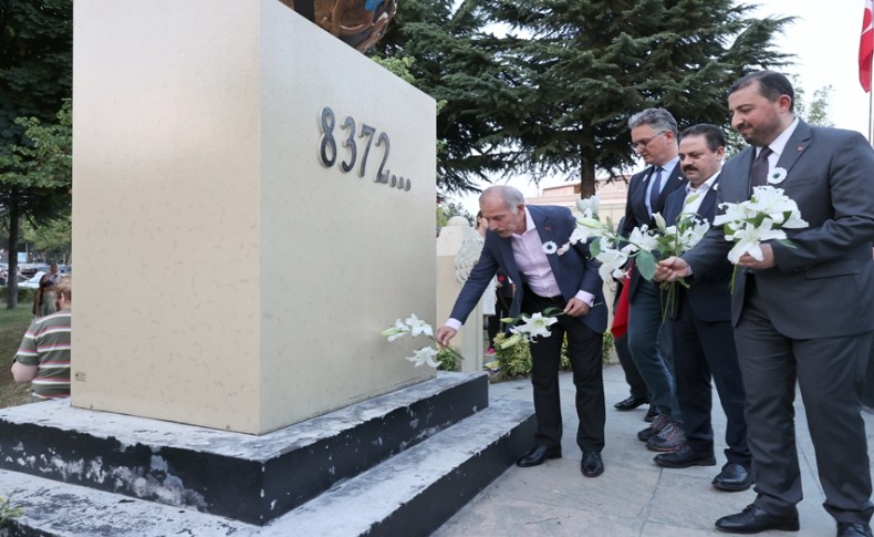 Srebrenitsa soykırımında hayatını kaybedenler Bayrampaşa’da anıldı