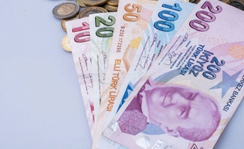 O banknotların sayısında büyük düşüş