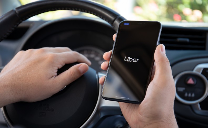 UBER yolcular için rezerve dönemini başlattı