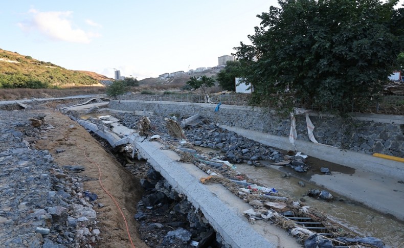 Sel felaketinden etkilenen Menekşe Deresi’nde çalışmalar bir türlü başlamadı!