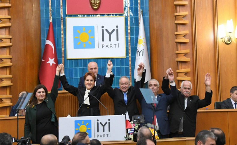 İYİ Parti lideri Akşener o büyükşehirlerin adaylarını açıkladı