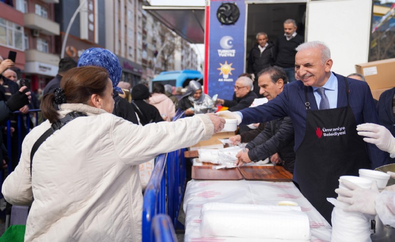 Başkan Yıldırım’dan Ümraniyelilere çorba ikramı